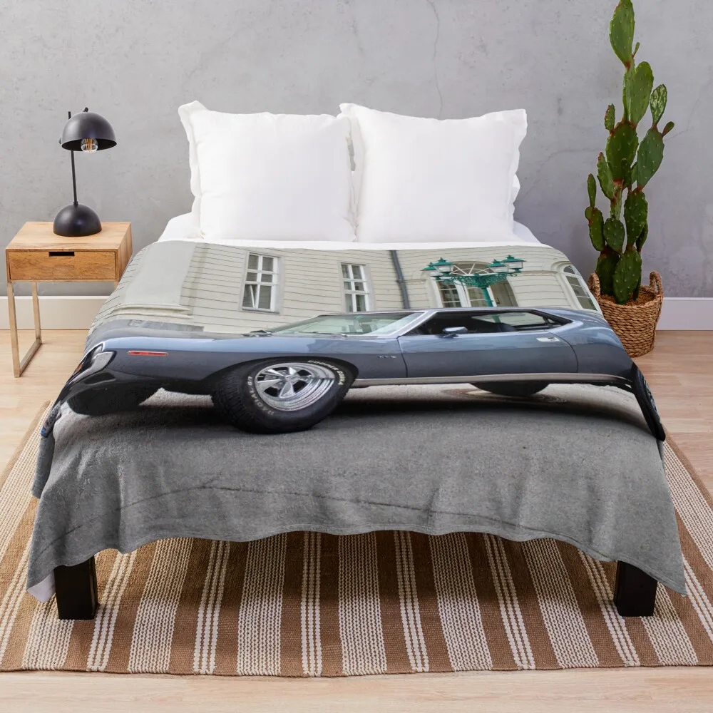 AMC Javelin SST Throw Blanket  - Javelin Throwing incelemesi ve fiyatı